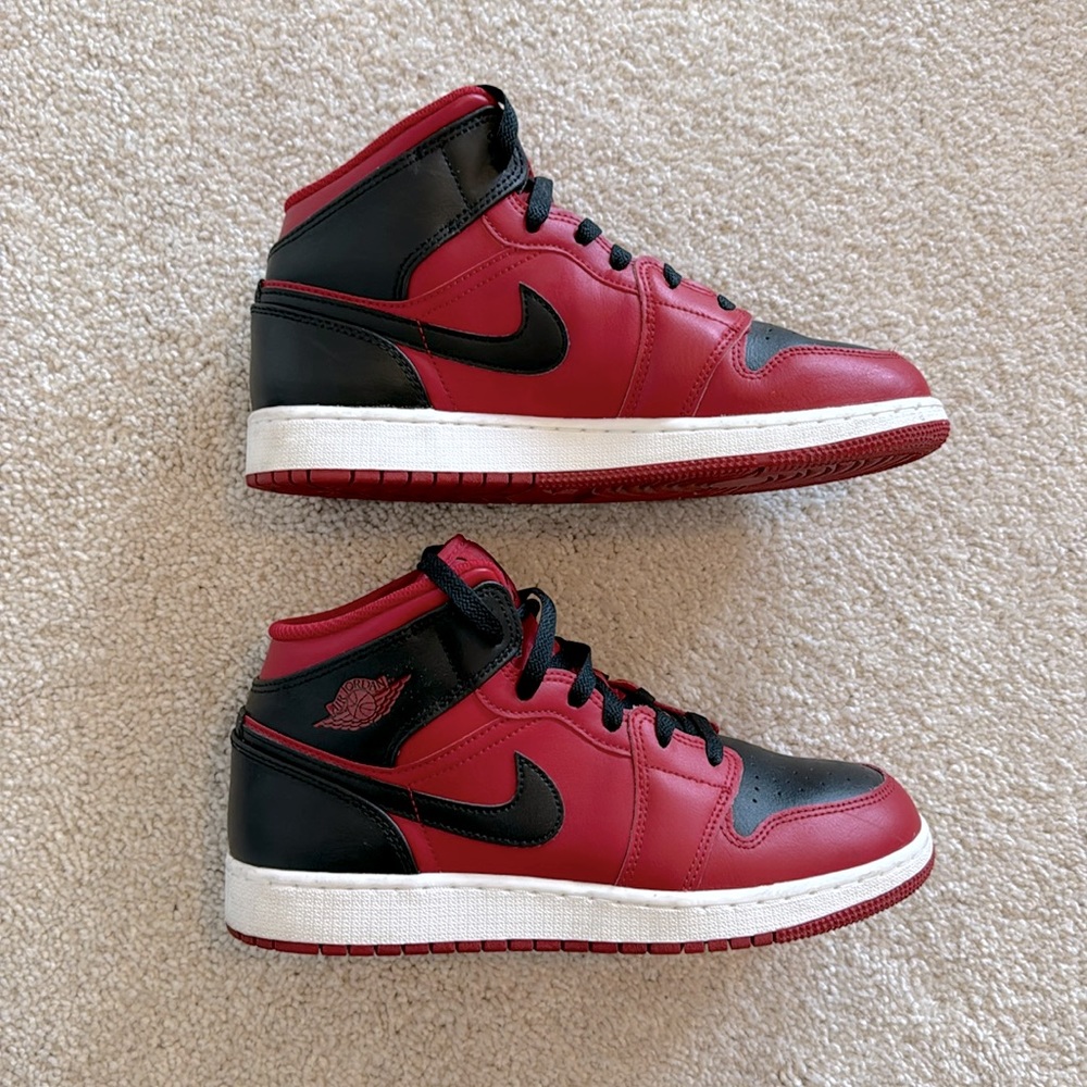 Air Jordan’s- boys size 7Y